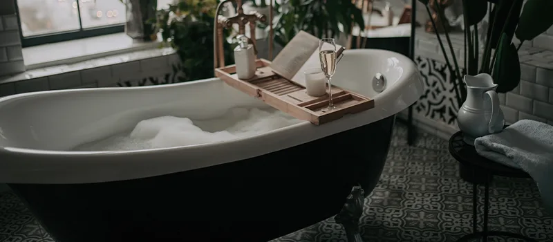 Full Bed Bathtub Replacement in Meadowvale, Mississauga